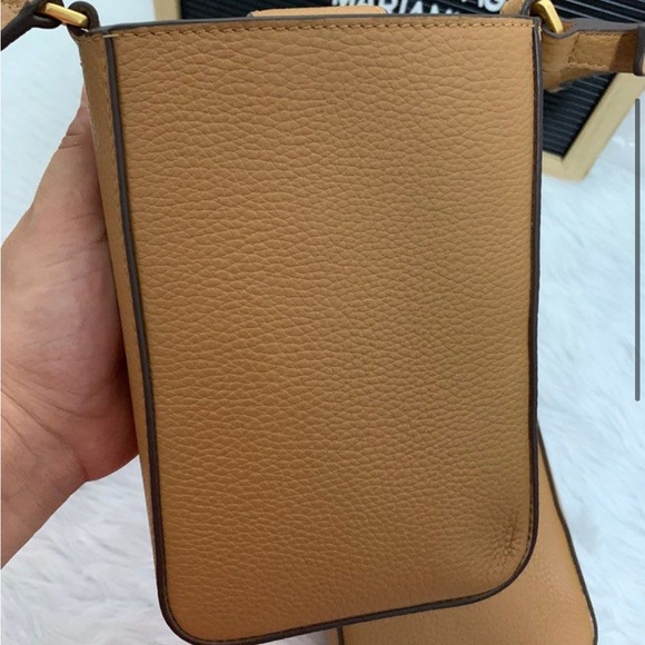 Tory Burch Britten Pebble Leather Phone Crossbody Bag - Picture 3 of 7